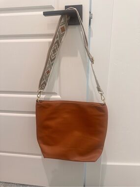 Leather Crossbody Tote Bag with Patterned Strap - Tan